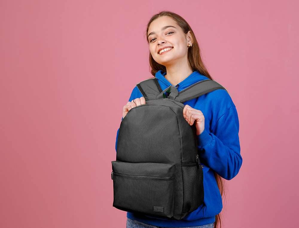 MOCHILA LIDERPAPEL CORE CON COMPARTIMENTO LATERAL ELASTICO NEGRO 15 L 400X125X300 MM