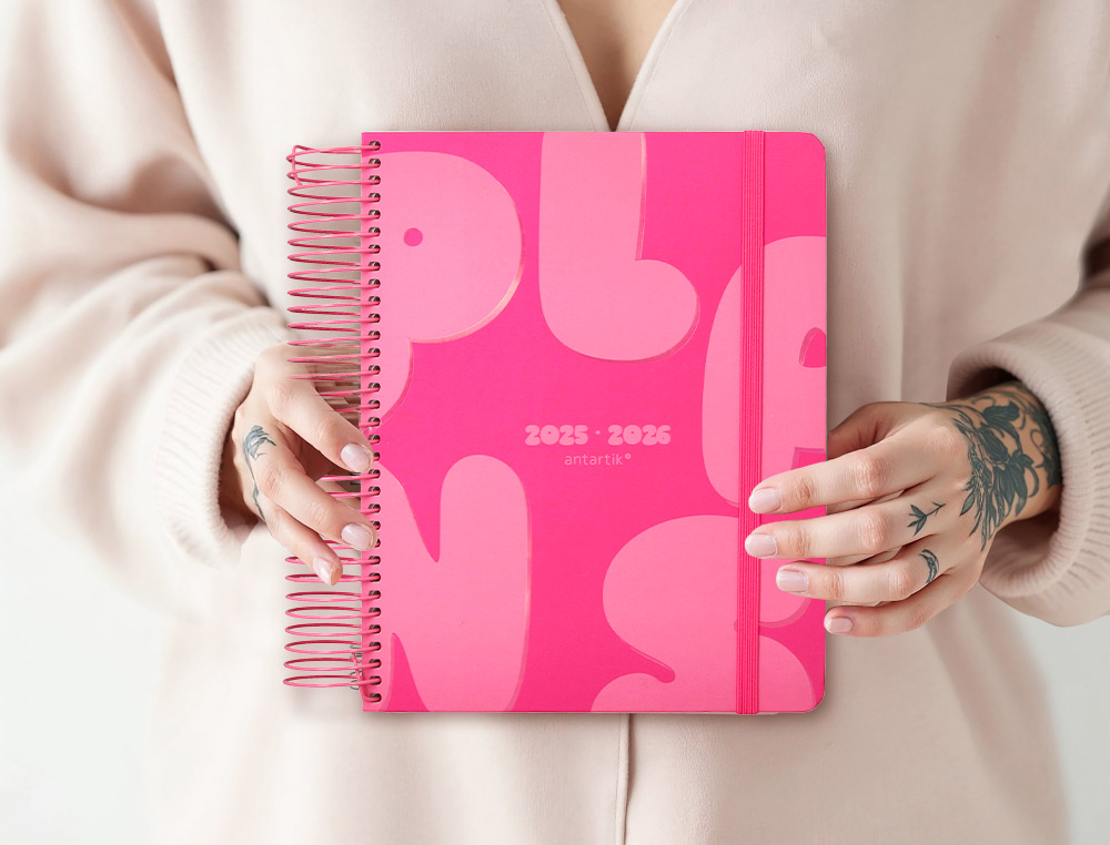 AGENDA ESCOLAR ANTARTIK 25-26 ESPIRAL PLANS ROSA FUCSIA DIA PAGINA A5 BILINGE PAPEL FSC 80 GR
